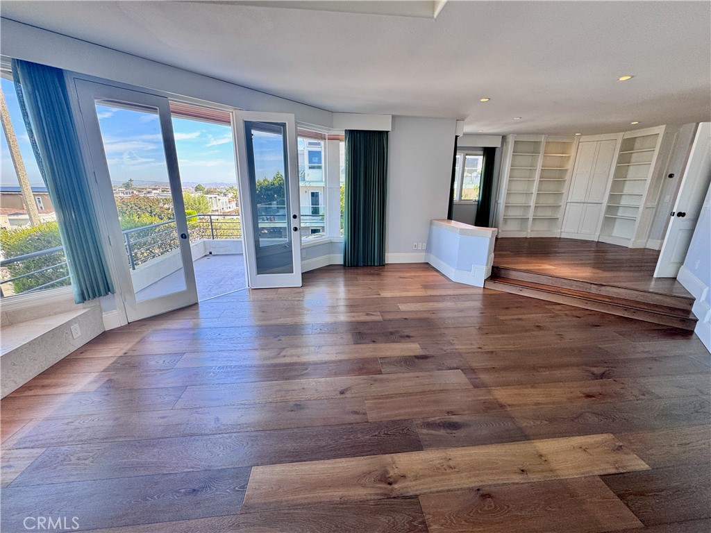 896 Quivera, Laguna Beach CA 92651 - photo 10