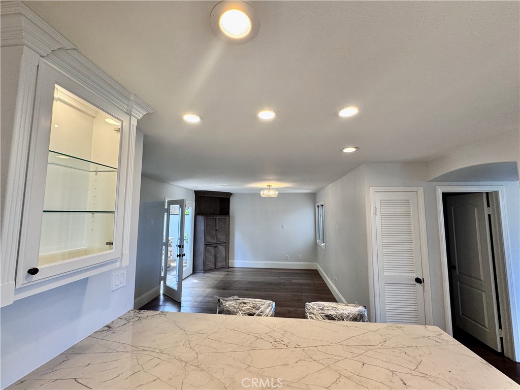896 Quivera, Laguna Beach CA 92651 - photo 19
