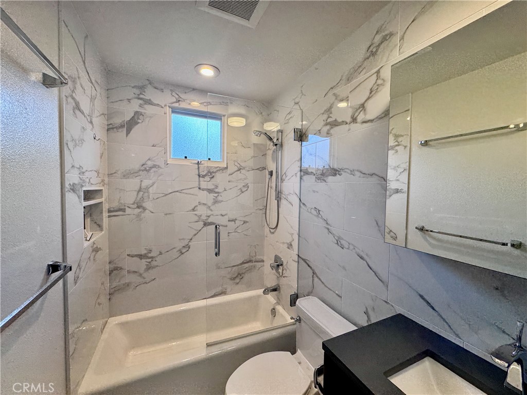 896 Quivera, Laguna Beach CA 92651 - photo 32