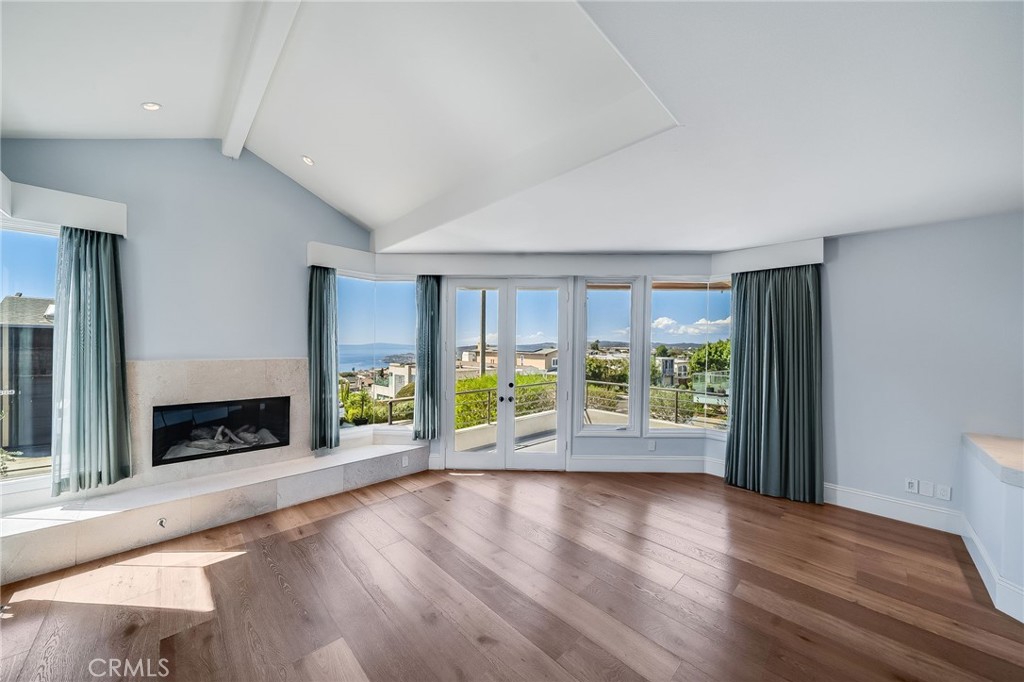 896 Quivera, Laguna Beach CA 92651 - photo 9