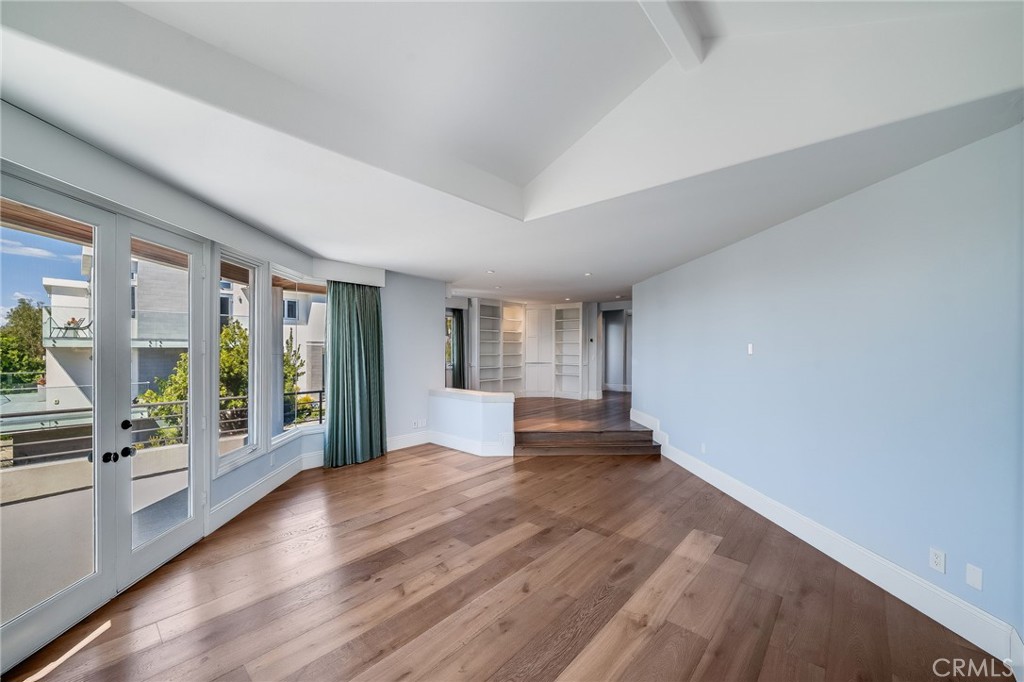 896 Quivera, Laguna Beach CA 92651 - photo 11
