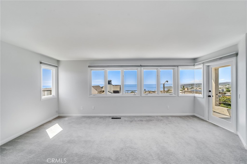 896 Quivera, Laguna Beach CA 92651 - photo 25