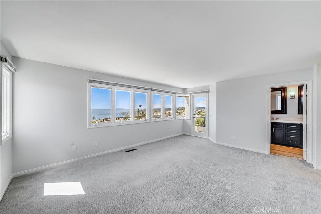 896 Quivera, Laguna Beach CA 92651 - photo 27