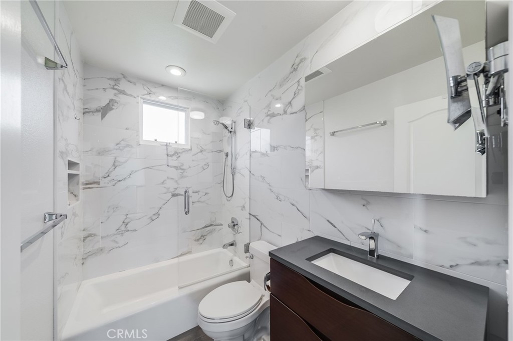 896 Quivera, Laguna Beach CA 92651 - photo 42
