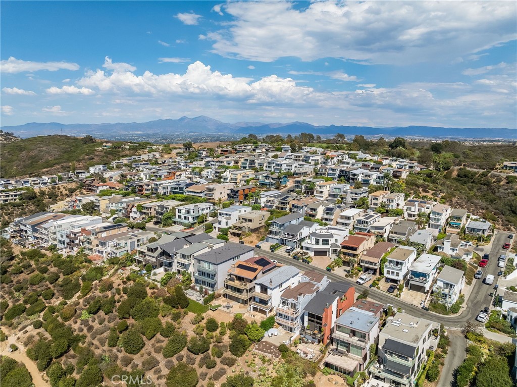 896 Quivera, Laguna Beach CA 92651 - photo 50