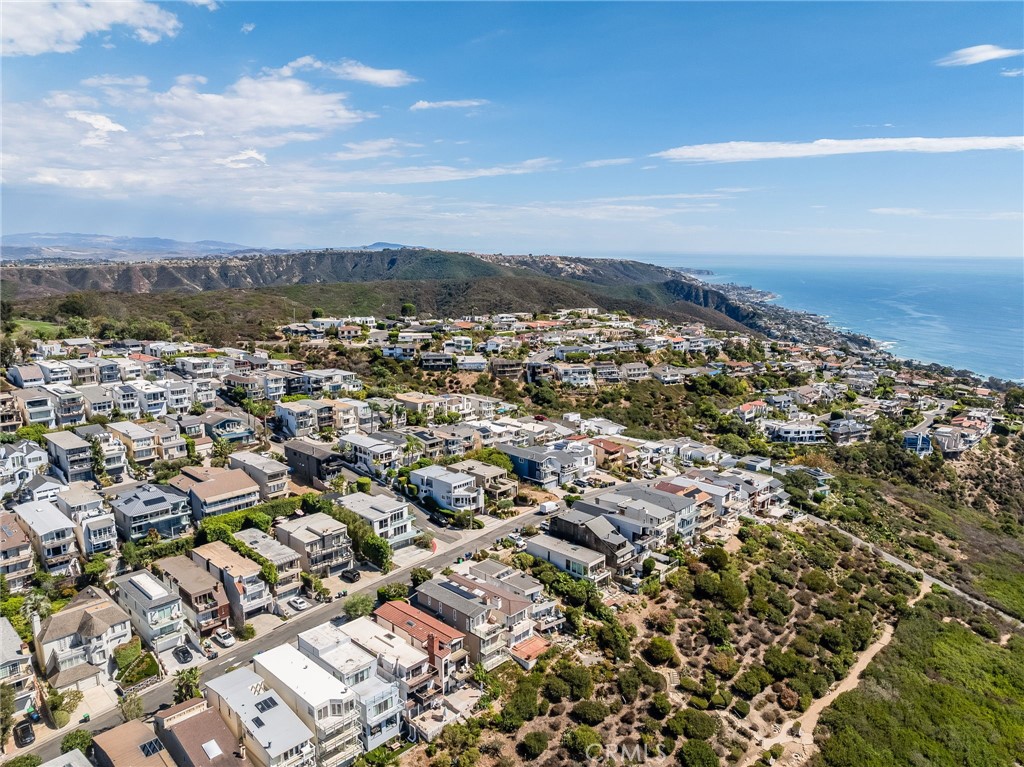896 Quivera, Laguna Beach CA 92651 - photo 51
