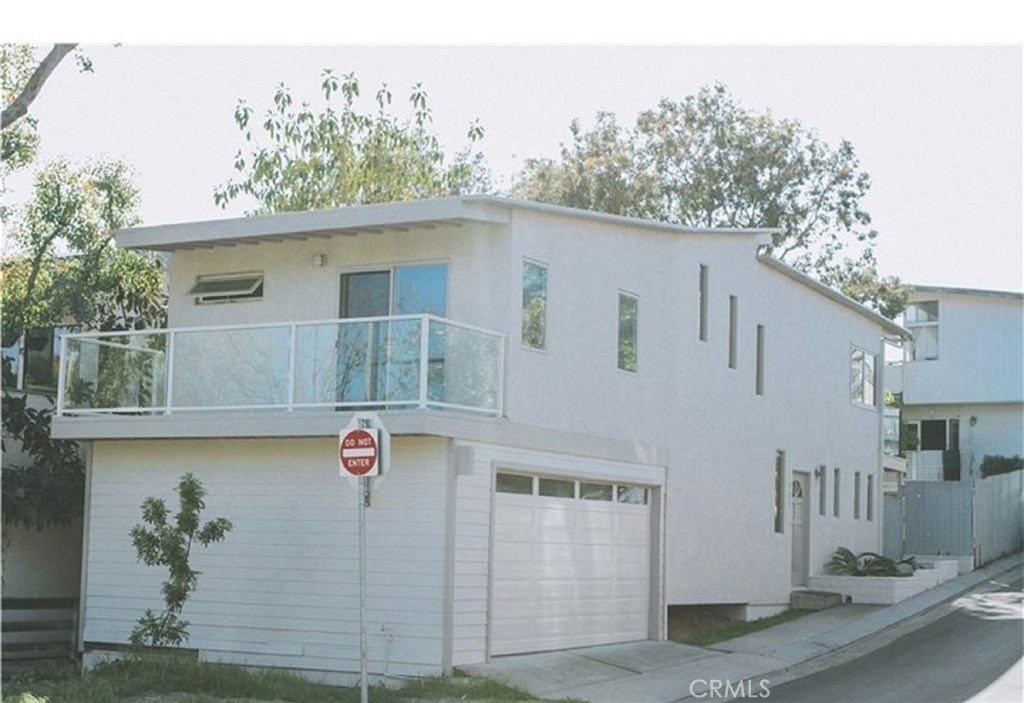 897 Balboa Avenue, Laguna Beach CA 92651 - photo 1