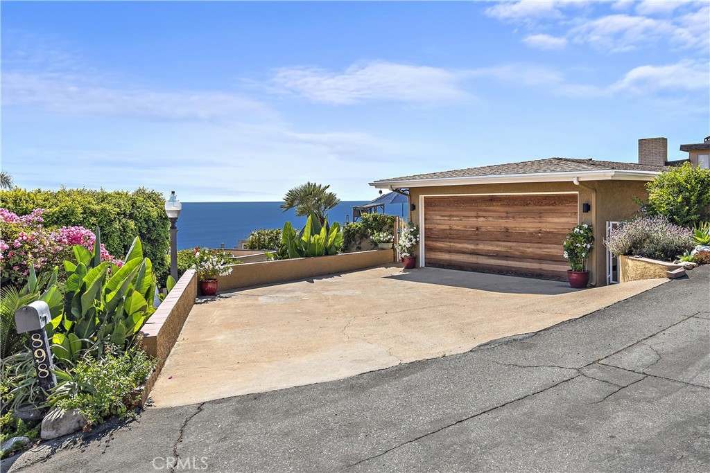 898 Buena Vista Way Lower, Laguna Beach CA 92651 - photo 1