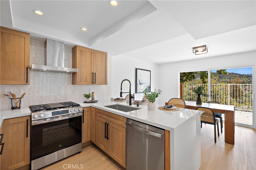 9 Carmel Court, Laguna Beach CA 92651 - photo 5