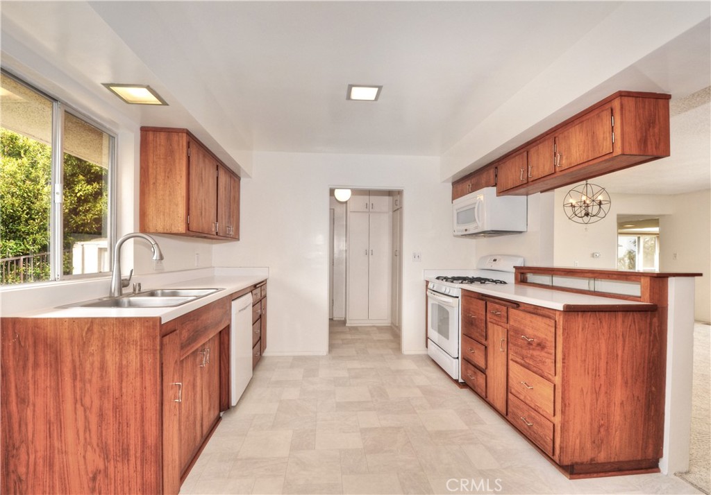 904 EMERALD BAY, Laguna Beach CA 92651 - photo 8