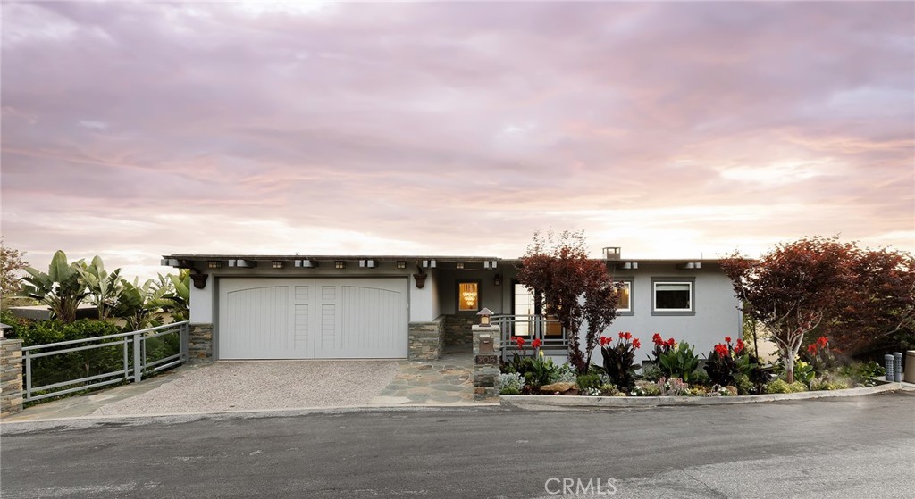 905 Canyon View Drive, Laguna Beach CA 92651 - photo 1