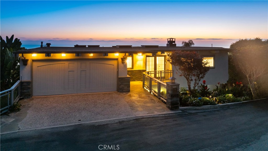 905 Canyon View, Laguna Beach CA 92651 - photo 1