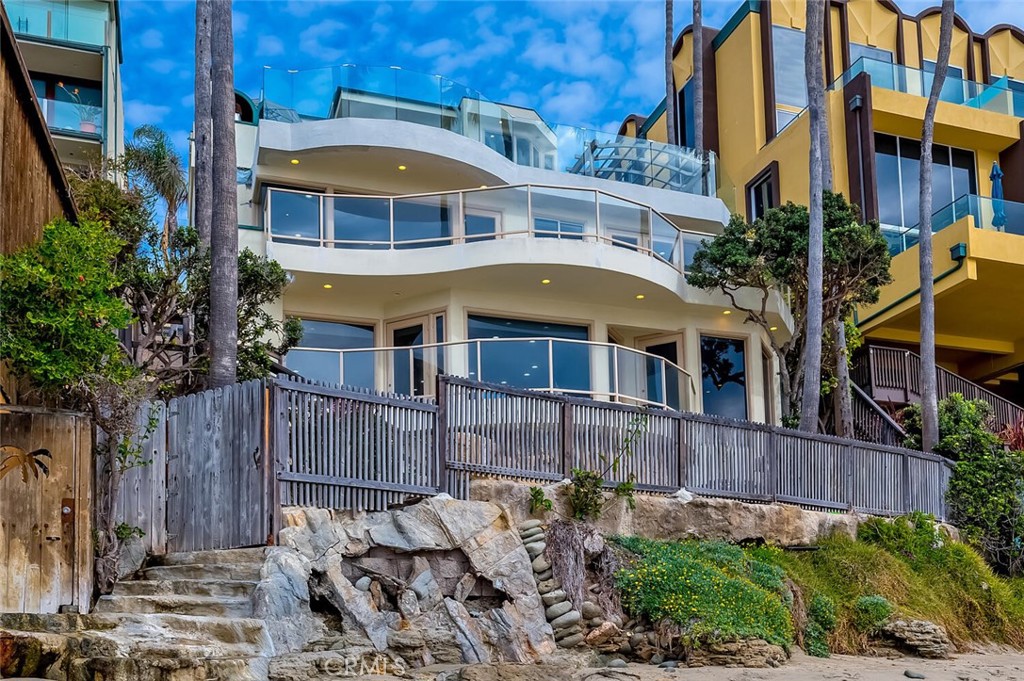 915 Gaviota Drive, Laguna Beach CA 92651 - photo 1