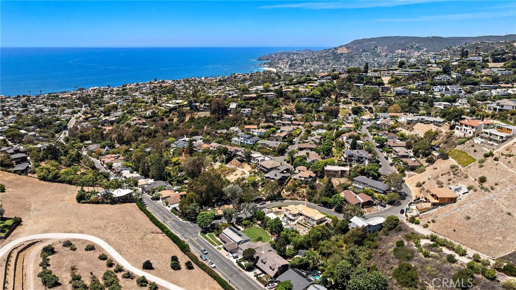 916 Bluebird Canyon Drive, Laguna Beach CA 92651 - photo 36