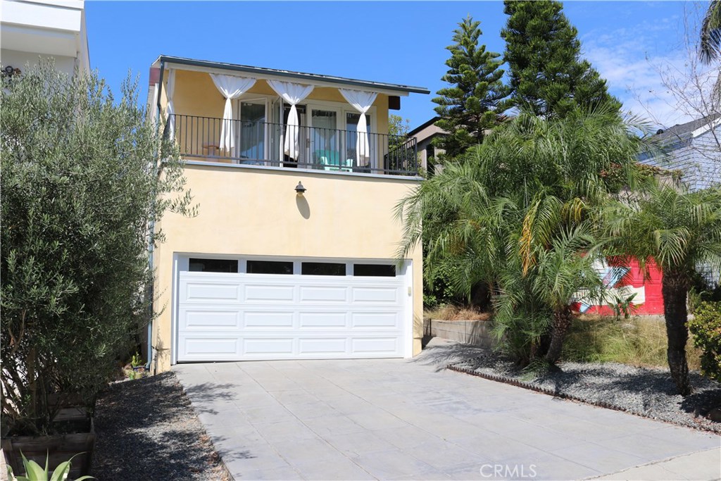 917 Balboa Avenue, Laguna Beach CA 92651 - photo 1