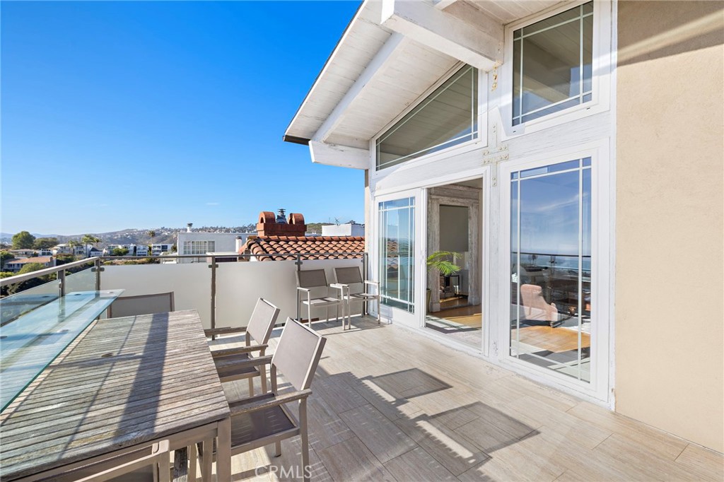 917 Quivera, Laguna Beach CA 92651 - photo 6