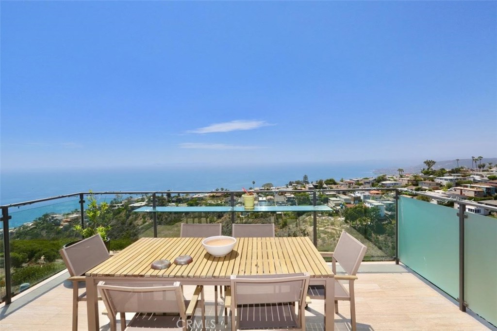 917 Quivera Street, Laguna Beach CA 92651 - photo 1