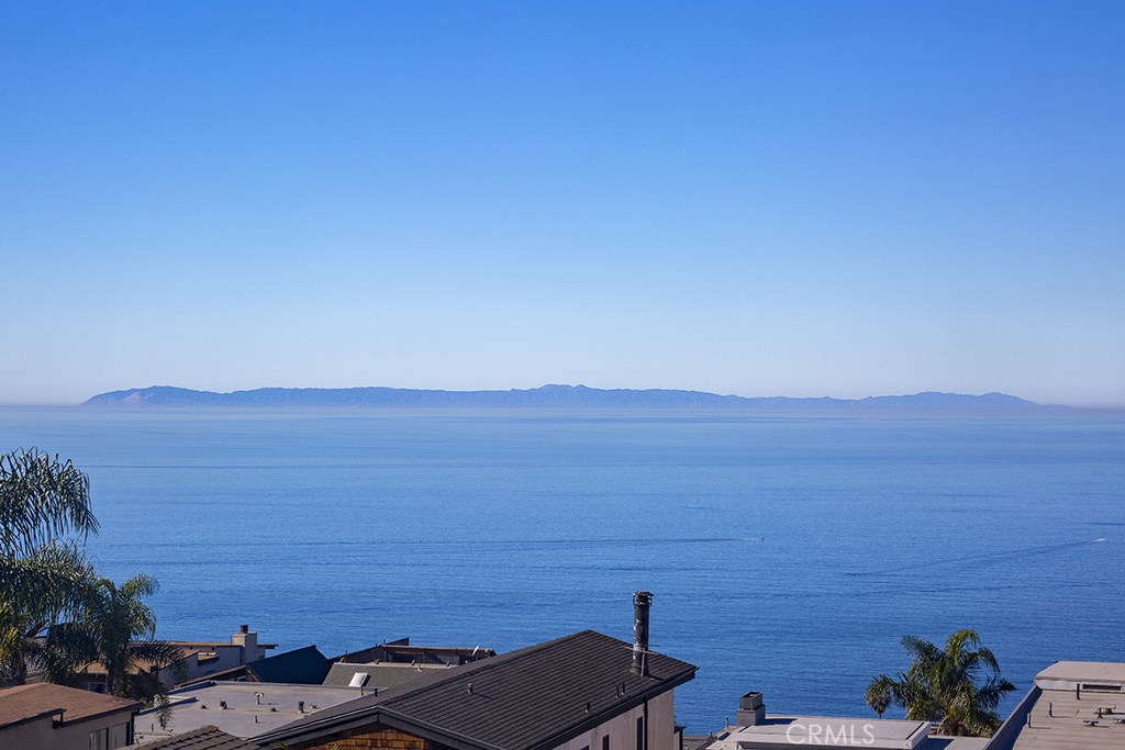 917 Santa Ana Street, Laguna Beach CA 92651 - photo 1