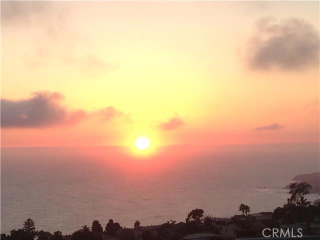 917 Santa Ana Street, Laguna Beach CA 92651 - photo 1
