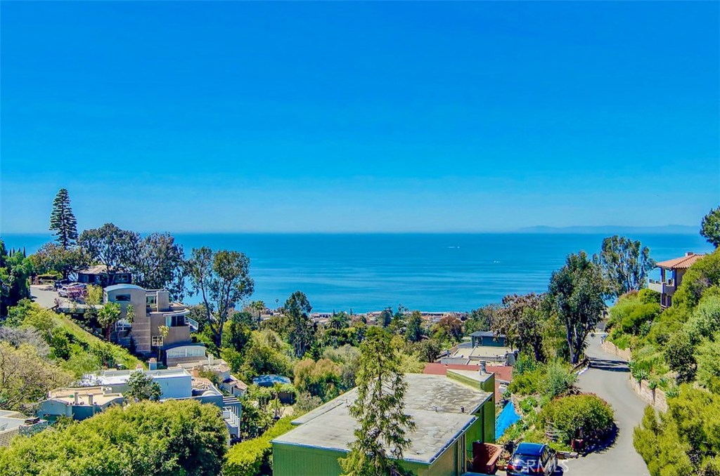 917 Summit Way, Laguna Beach CA 92651 - photo 1