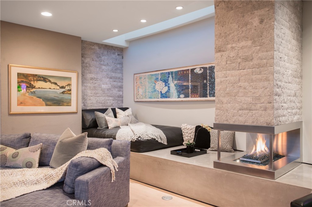 920 Skyline Drive, Laguna Beach CA 92651 - photo 10