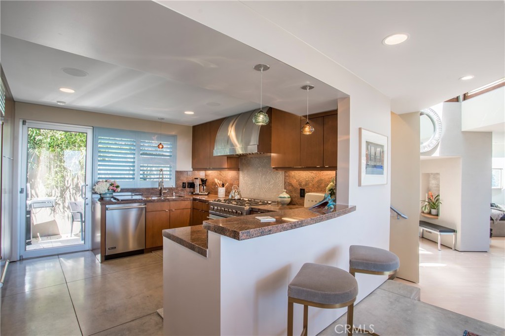 920 Skyline Drive, Laguna Beach CA 92651 - photo 16