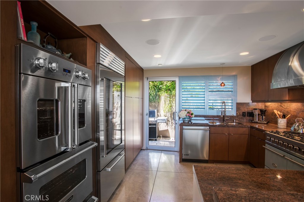 920 Skyline Drive, Laguna Beach CA 92651 - photo 19