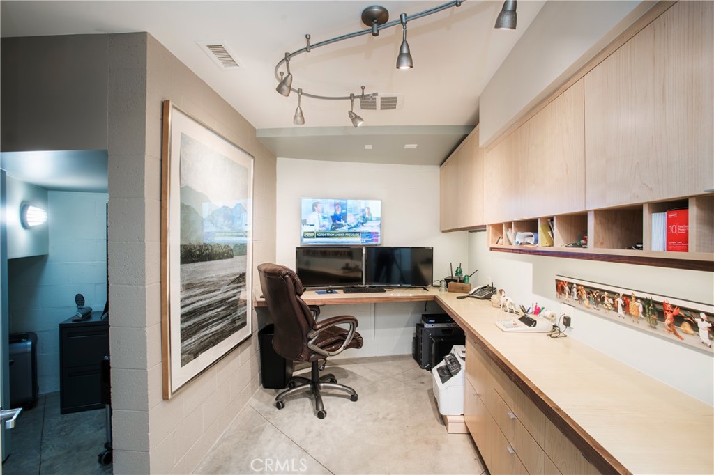 920 Skyline Drive, Laguna Beach CA 92651 - photo 66