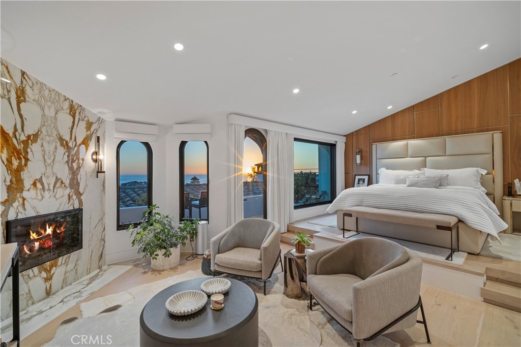 922 EMERALD BAY, Laguna Beach CA 92651 - photo 4
