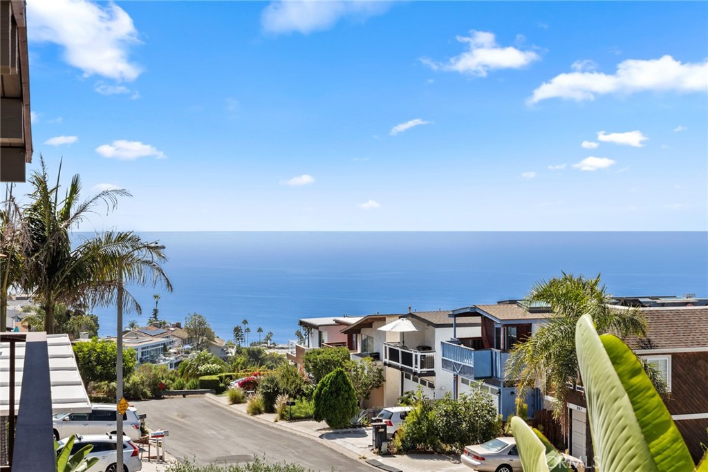 922 Santa Ana Street, Laguna Beach CA 92651 - photo 1