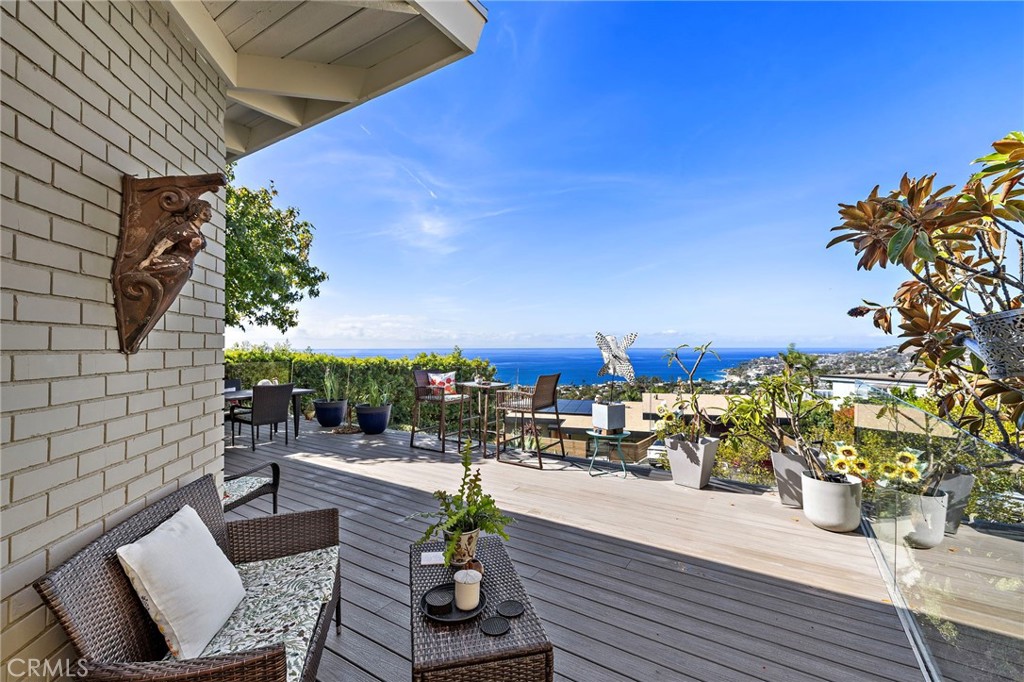 Front patio with views - 930 Canyon View Drive, Laguna Beach CA 92651 - photo 7