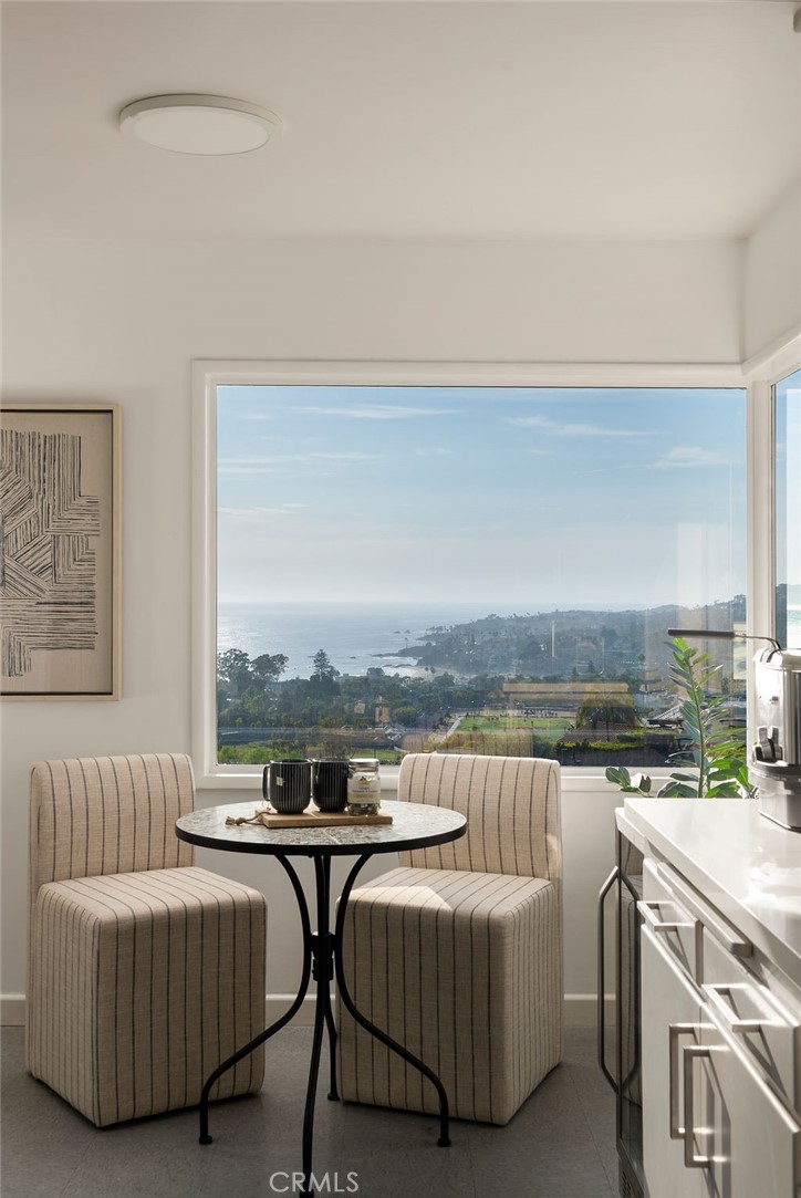 933 Coast View, Laguna Beach CA 92651 - photo 2