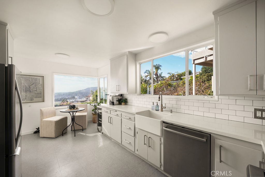 933 Coast View, Laguna Beach CA 92651 - photo 15