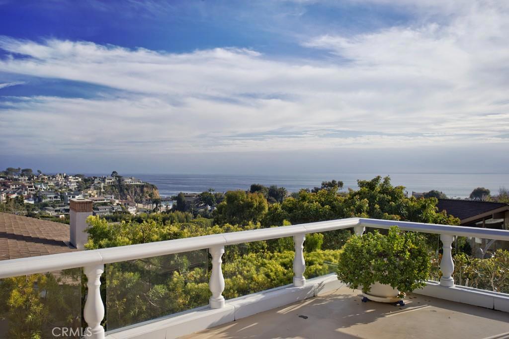934 Emerald Bay, Laguna Beach CA 92651 - photo 1