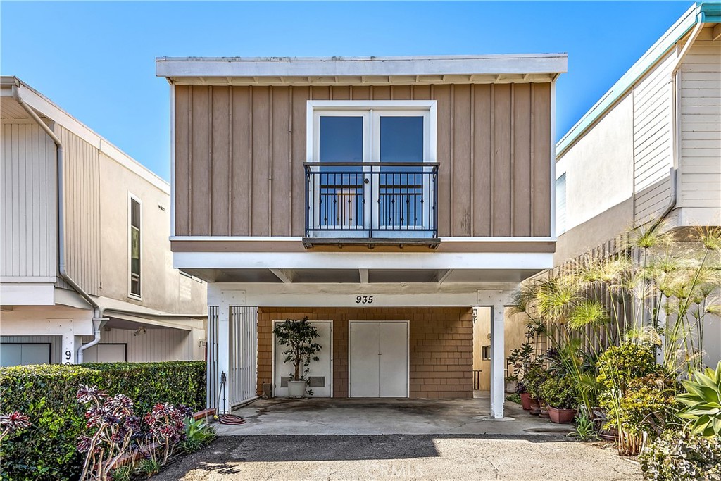 935 La Mirada Street, Laguna Beach CA 92651 - photo 4