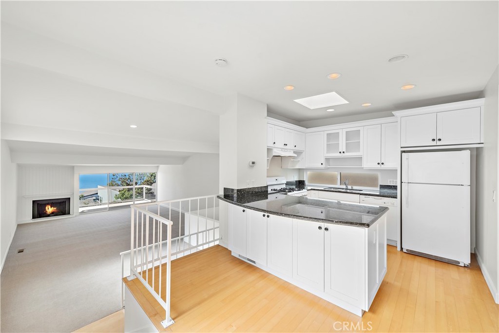 935 La Mirada Street, Laguna Beach CA 92651 - photo 13