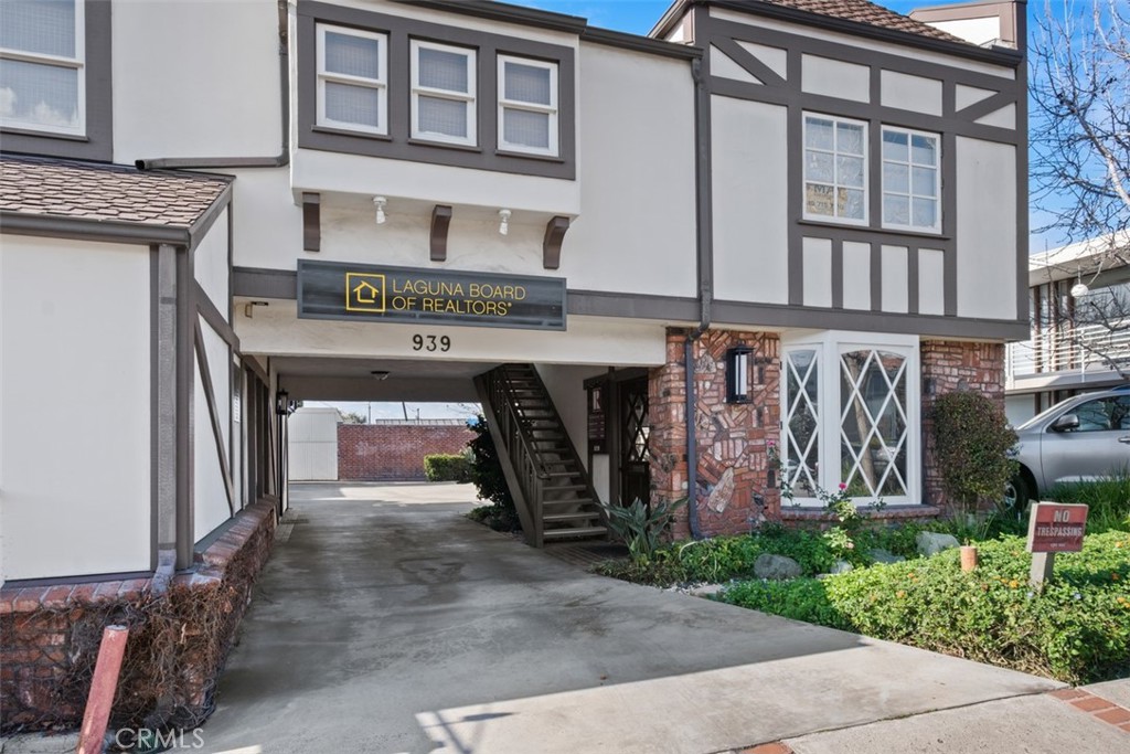 939 Glenneyre Street E, Laguna Beach CA 92651 - photo 9
