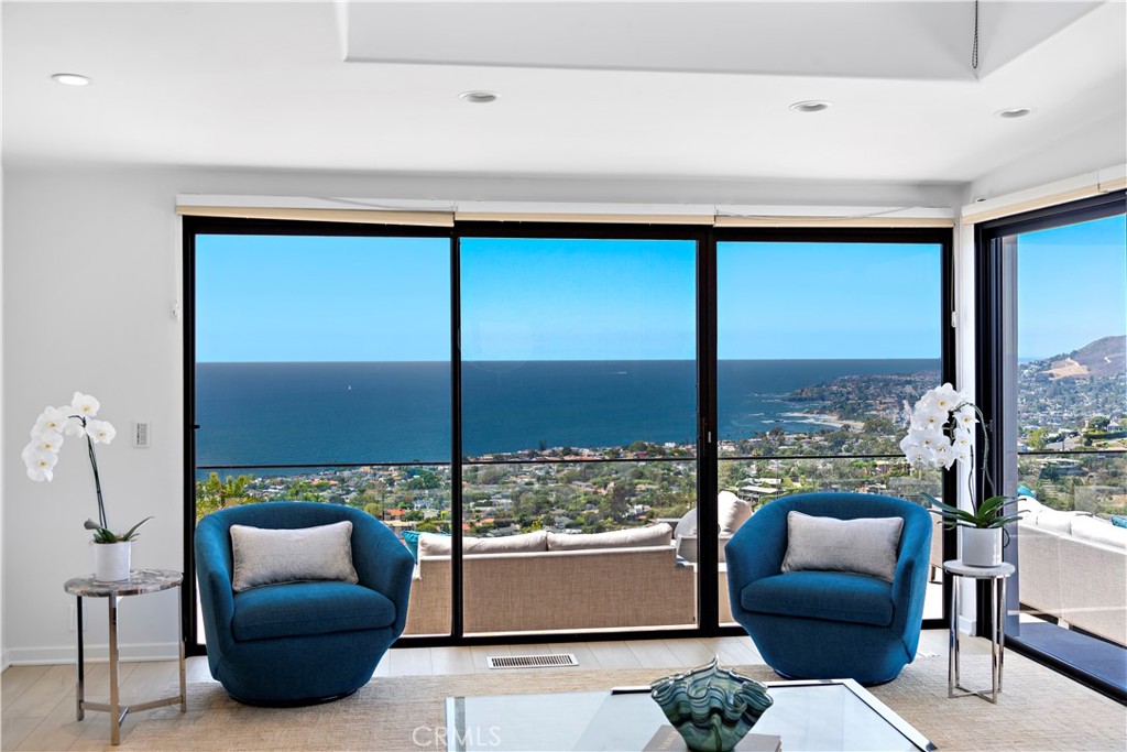 940 Summit Drive, Laguna Beach CA 92651 - photo 10