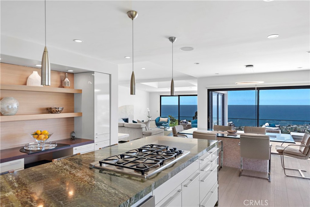 940 Summit Drive, Laguna Beach CA 92651 - photo 18