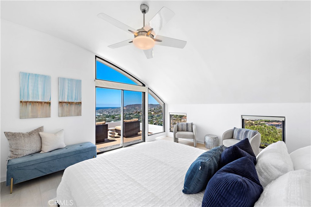 940 Summit Drive, Laguna Beach CA 92651 - photo 27