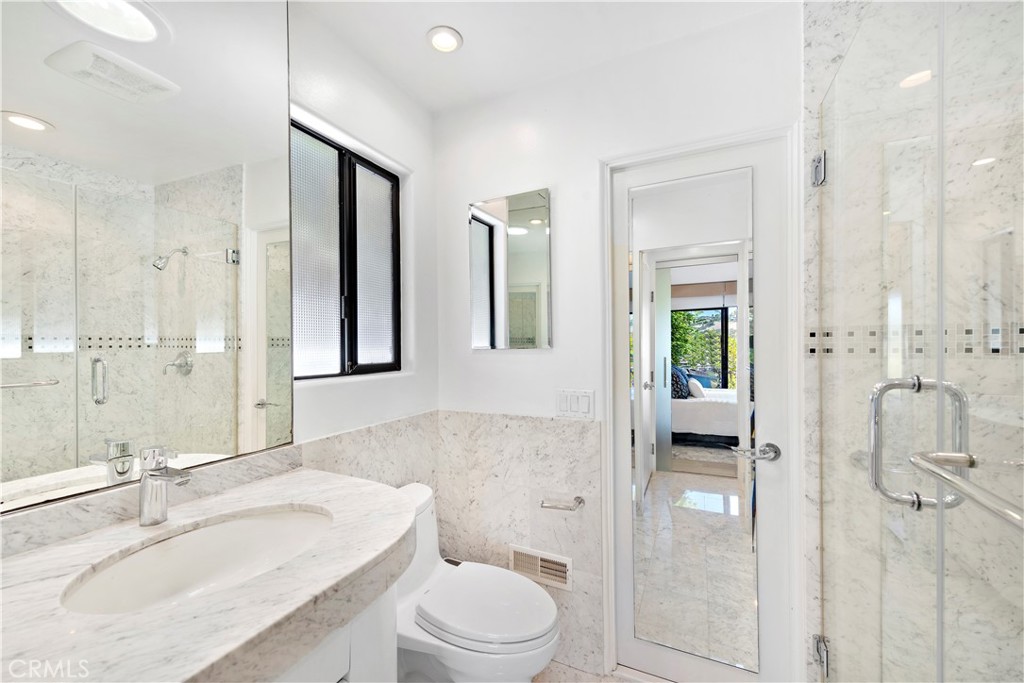 940 Summit Drive, Laguna Beach CA 92651 - photo 28
