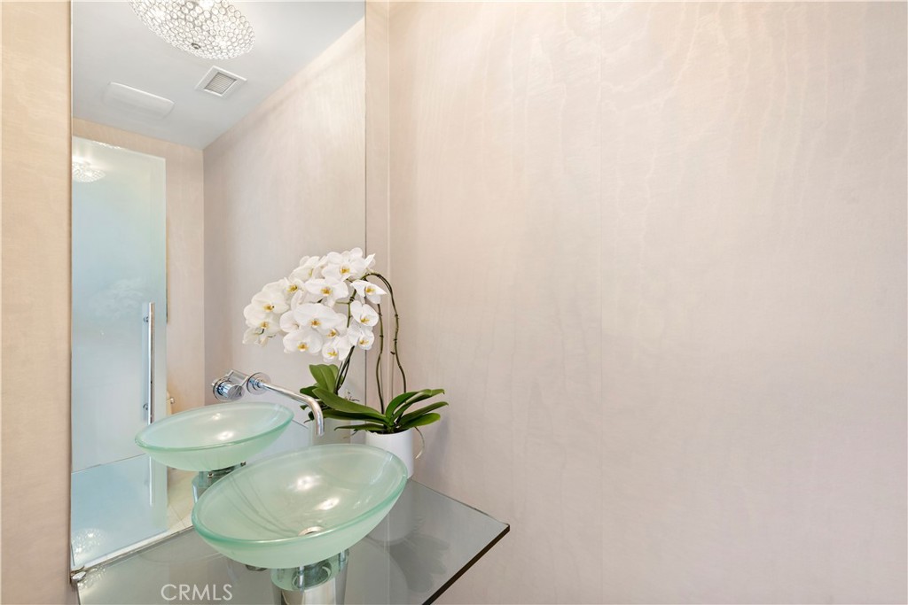 940 Summit Drive, Laguna Beach CA 92651 - photo 31