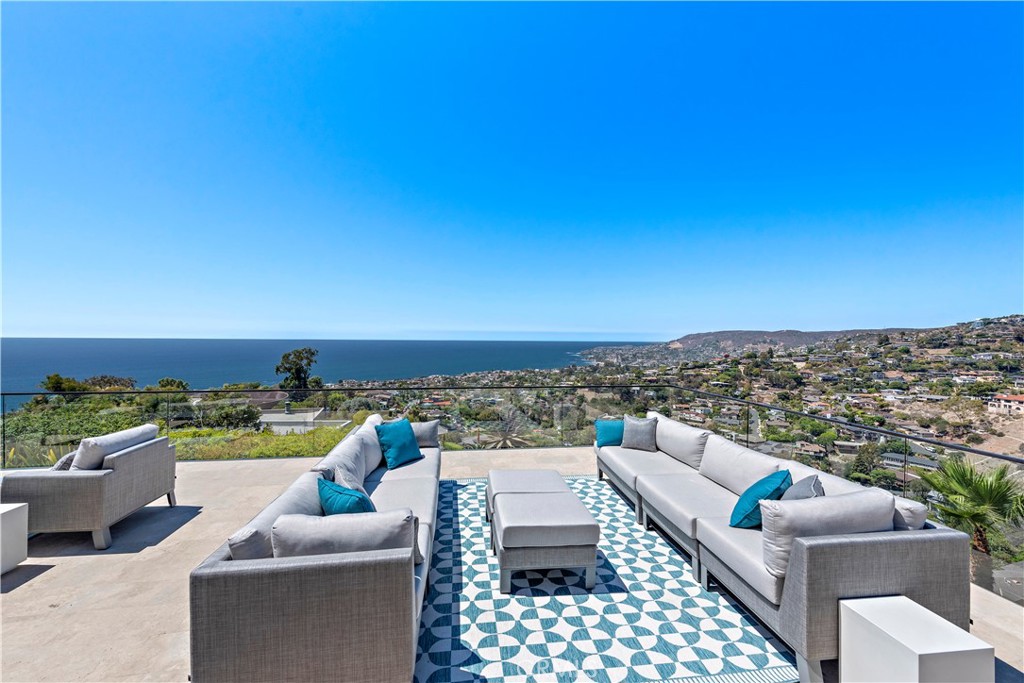 940 Summit Drive, Laguna Beach CA 92651 - photo 34
