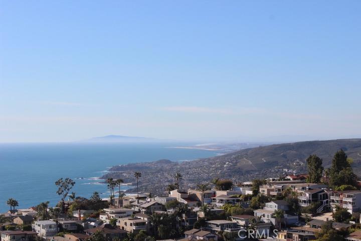 941 Santa Ana Street, Laguna Beach CA 92651 - photo 1