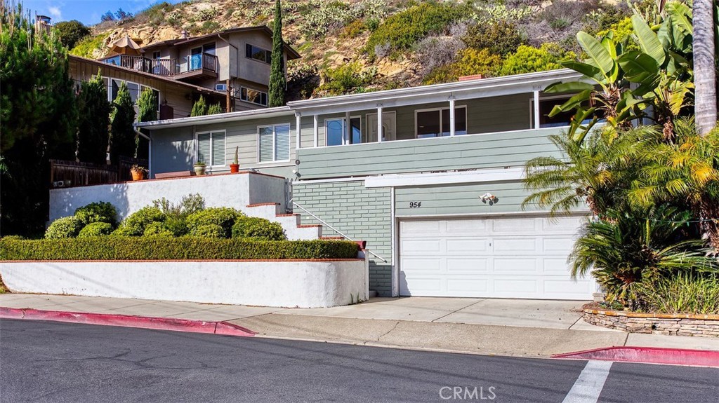 954 Park Avenue, Laguna Beach CA 92651 - photo 1