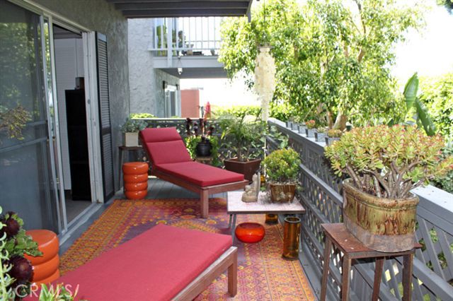 965 Miramar Street, Laguna Beach CA 92651 - photo 1