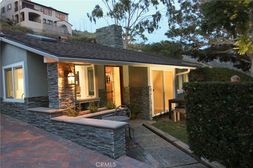 967 Oriole Drive, Laguna Beach CA 92651 - photo 1