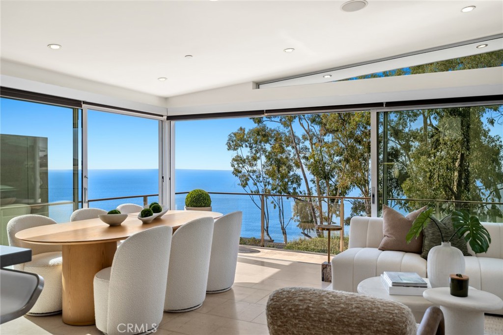 Magnificent views of the Pacific Ocean, Catalina Island, shimmering white water, colorful sunsets and sparkling evening - 970 Baja Street, Laguna Beach CA 92651 - photo 1