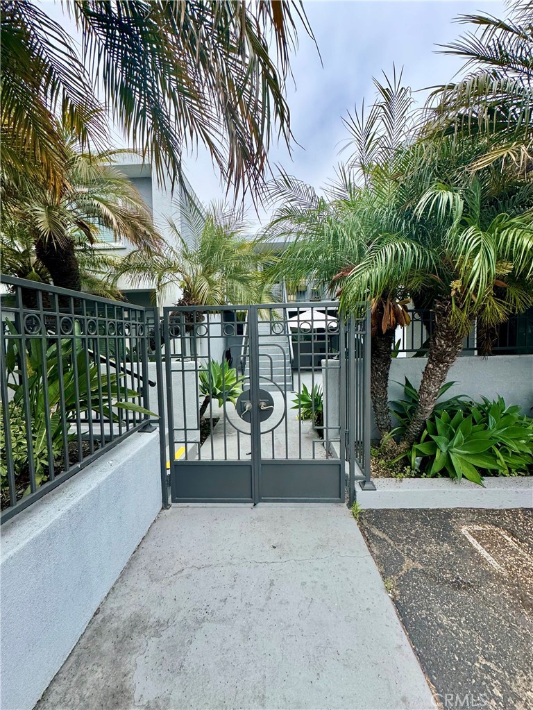 970 Glenneyre Street A, Laguna Beach CA 92651 - photo 14