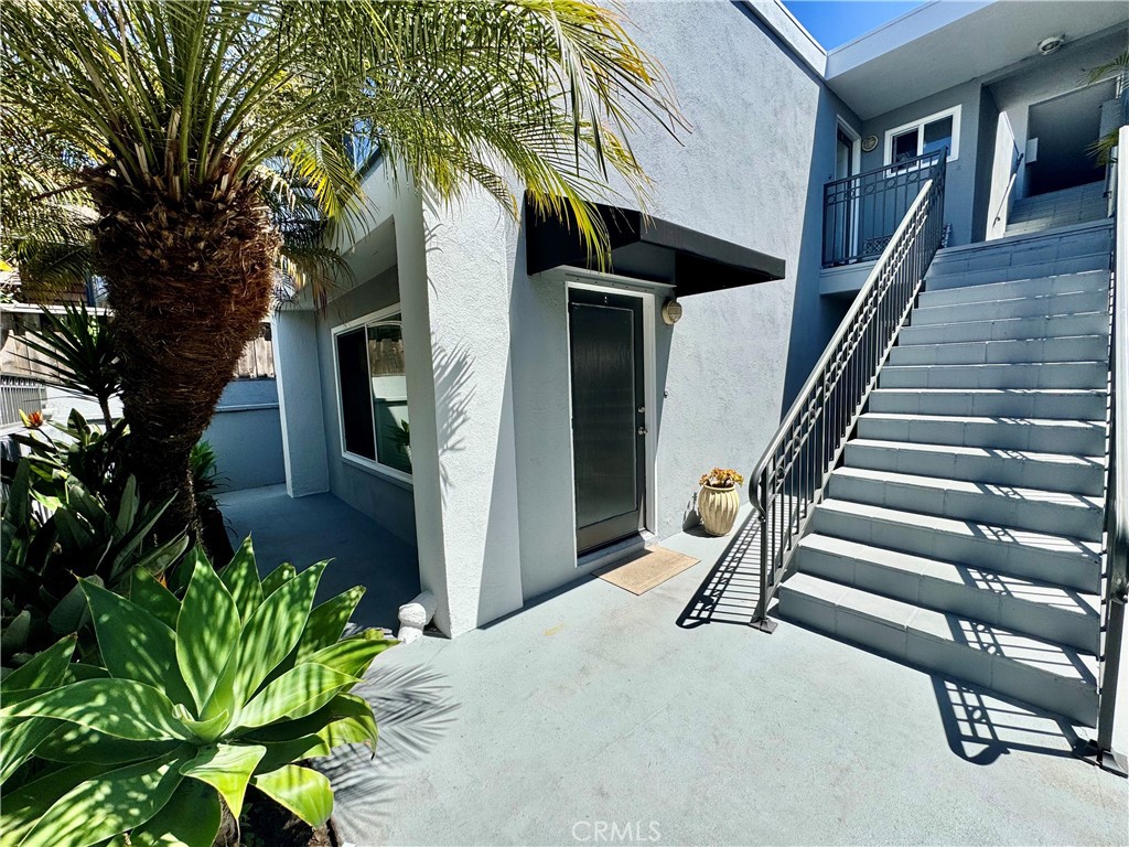 970 Glenneyre Street B, Laguna Beach CA 92651 - photo 1
